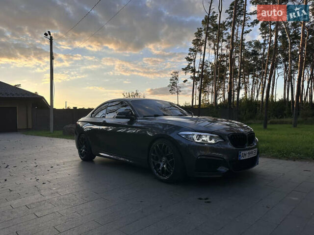 Серый БМВ 2 Серия, объемом двигателя 3 л и пробегом 122 тыс. км за 28000 $, фото 2 на Automoto.ua