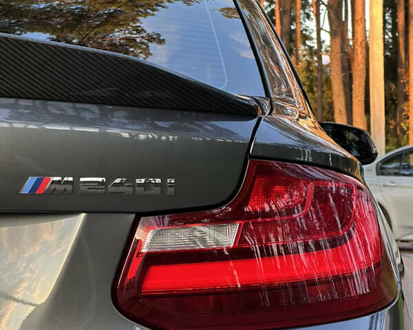 Серый БМВ 2 Серия, объемом двигателя 3 л и пробегом 122 тыс. км за 28000 $, фото 9 на Automoto.ua