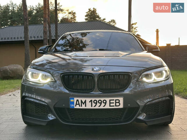 Серый БМВ 2 Серия, объемом двигателя 3 л и пробегом 122 тыс. км за 28000 $, фото 1 на Automoto.ua
