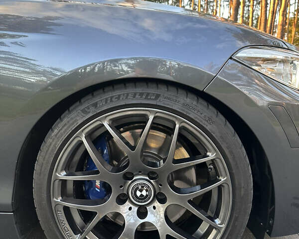 Серый БМВ 2 Серия, объемом двигателя 3 л и пробегом 122 тыс. км за 28000 $, фото 7 на Automoto.ua