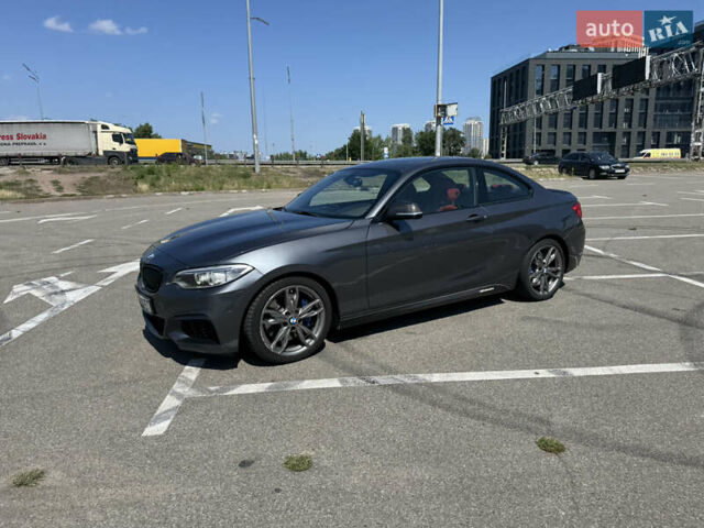 Серый БМВ 2 Серия, объемом двигателя 3 л и пробегом 199 тыс. км за 28000 $, фото 21 на Automoto.ua
