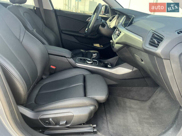 Серый БМВ 2 Серия, объемом двигателя 2 л и пробегом 39 тыс. км за 32300 $, фото 28 на Automoto.ua