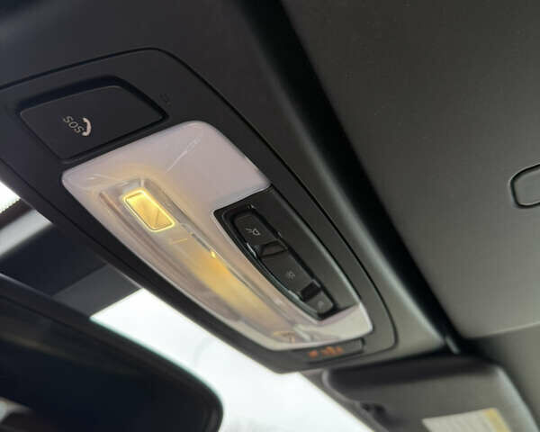 Синий БМВ 2 Серия, объемом двигателя 2.98 л и пробегом 140 тыс. км за 18500 $, фото 9 на Automoto.ua