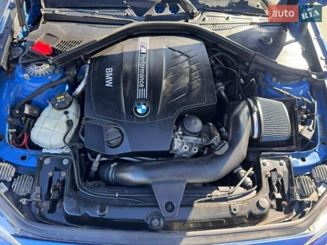 Синий БМВ 2 Серия, объемом двигателя 2.98 л и пробегом 96 тыс. км за 3200 $, фото 6 на Automoto.ua