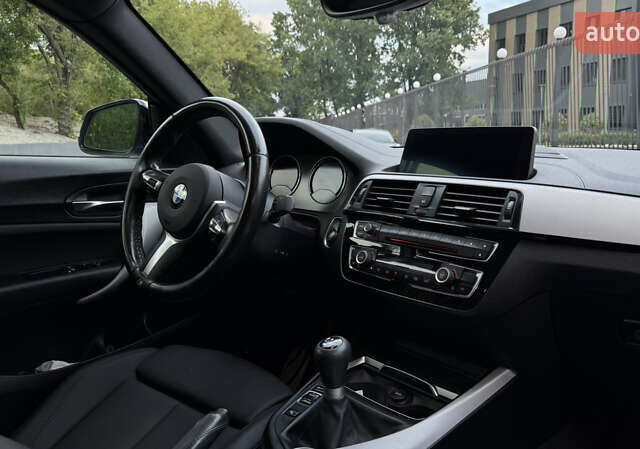 Синий БМВ 2 Серия, объемом двигателя 3 л и пробегом 117 тыс. км за 29000 $, фото 23 на Automoto.ua