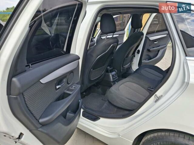 Белый БМВ 2 Series Active Tourer, объемом двигателя 1.6 л и пробегом 285 тыс. км за 6000 $, фото 4 на Automoto.ua