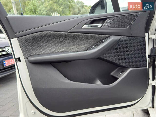 Белый БМВ 2 Series Active Tourer, объемом двигателя 2 л и пробегом 95 тыс. км за 29900 $, фото 20 на Automoto.ua