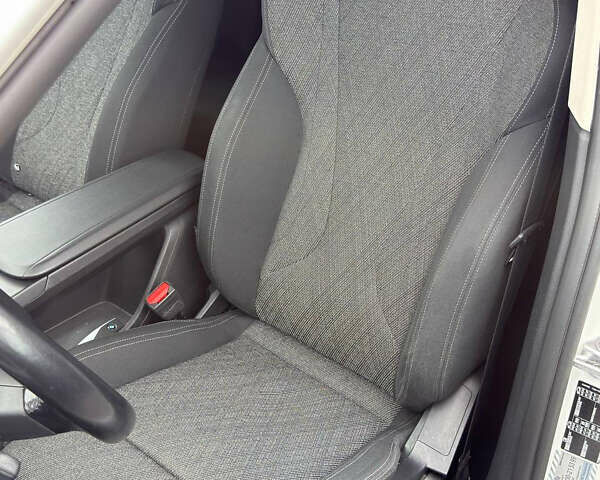 Белый БМВ 2 Series Active Tourer, объемом двигателя 2 л и пробегом 95 тыс. км за 29900 $, фото 10 на Automoto.ua