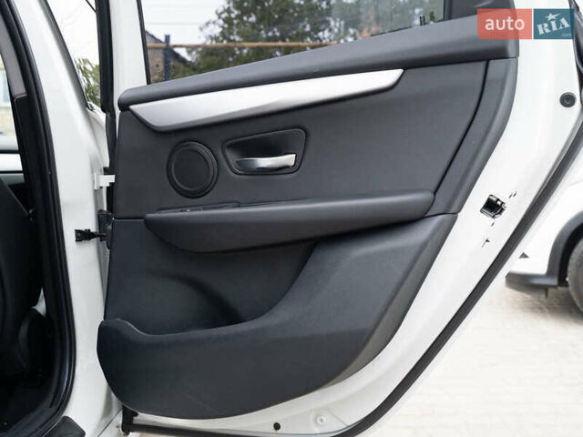 Белый БМВ 2 Series Active Tourer, объемом двигателя 2 л и пробегом 93 тыс. км за 16500 $, фото 38 на Automoto.ua