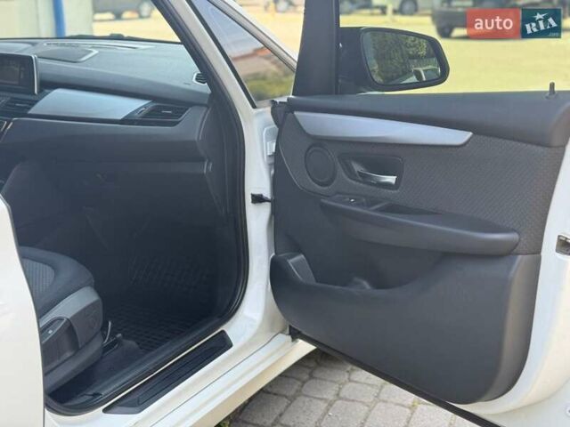 Белый БМВ 2 Series Active Tourer, объемом двигателя 2 л и пробегом 162 тыс. км за 14700 $, фото 11 на Automoto.ua