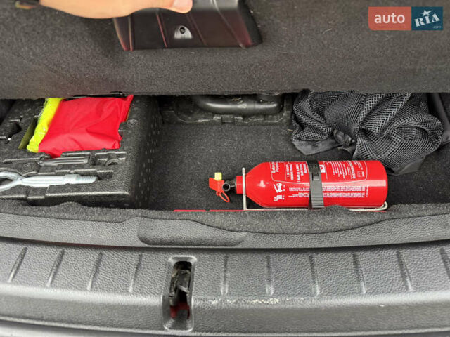 Червоний БМВ 2 Series Active Tourer, об'ємом двигуна 2 л та пробігом 220 тис. км за 15350 $, фото 67 на Automoto.ua