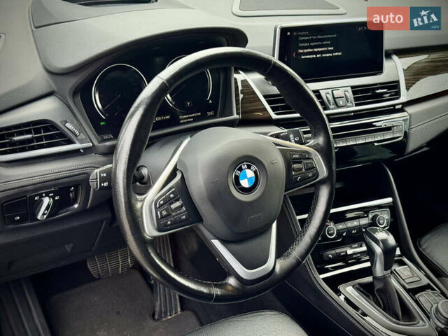 Красный БМВ 2 Series Active Tourer, объемом двигателя 1.5 л и пробегом 54 тыс. км за 30999 $, фото 12 на Automoto.ua