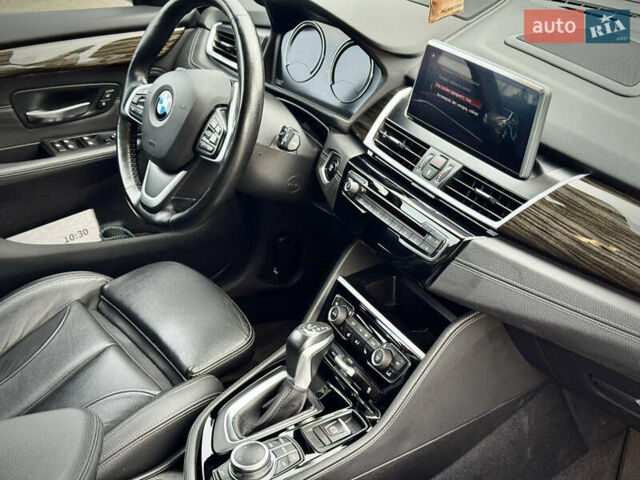 БМВ 2 Series Active Tourer 2020 в Киеве на Automoto.ua Красный БМВ 2 Series Active Tourer, объемом двигателя 1.5 л и пробегом 52 тыс. км за 31200 $, фото 20 на Automoto.ua