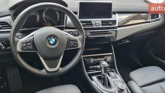Червоний БМВ 2 Series Active Tourer, об'ємом двигуна 1.5 л та пробігом 47 тис. км за 31500 $, фото 10 на Automoto.ua