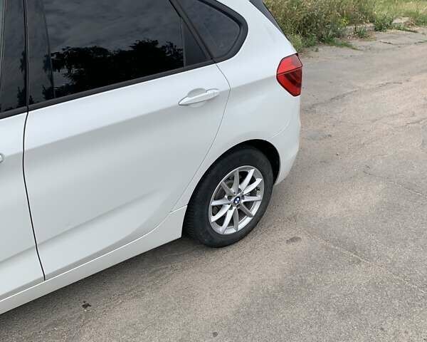БМВ 2 Series Active Tourer, объемом двигателя 1.5 л и пробегом 251 тыс. км за 13000 $, фото 5 на Automoto.ua