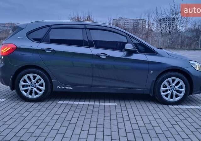 Серый БМВ 2 Series Active Tourer, объемом двигателя 1.5 л и пробегом 200 тыс. км за 18900 $, фото 1 на Automoto.ua