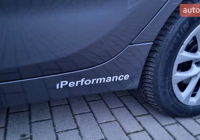 Серый БМВ 2 Series Active Tourer, объемом двигателя 1.5 л и пробегом 200 тыс. км за 18900 $, фото 9 на Automoto.ua