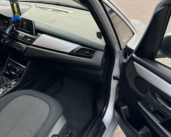 Серый БМВ 2 Series Active Tourer, объемом двигателя 1.5 л и пробегом 227 тыс. км за 10700 $, фото 15 на Automoto.ua