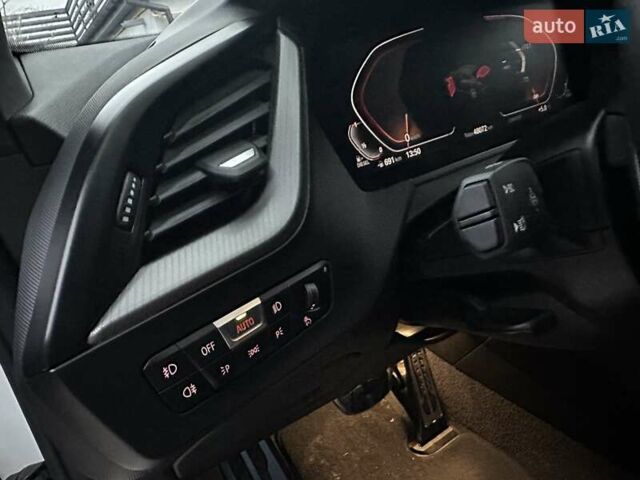 Белый БМВ 2 Series Gran Coupe, объемом двигателя 2 л и пробегом 48 тыс. км за 29999 $, фото 27 на Automoto.ua