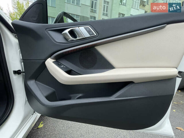 Білий БМВ 2 Series Gran Coupe, об'ємом двигуна 2 л та пробігом 22 тис. км за 25000 $, фото 19 на Automoto.ua