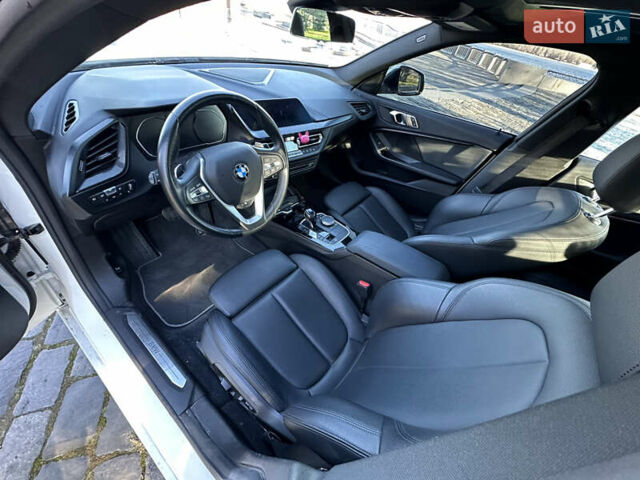 Білий БМВ 2 Series Gran Coupe, об'ємом двигуна 2 л та пробігом 53 тис. км за 22950 $, фото 10 на Automoto.ua