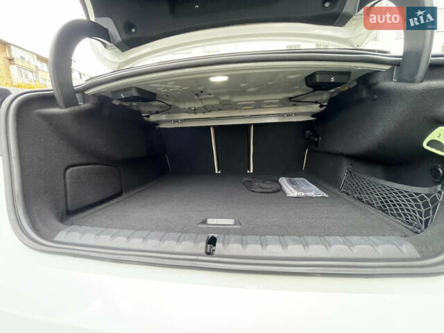 Білий БМВ 2 Series Gran Coupe, об'ємом двигуна 2 л та пробігом 22 тис. км за 25000 $, фото 13 на Automoto.ua