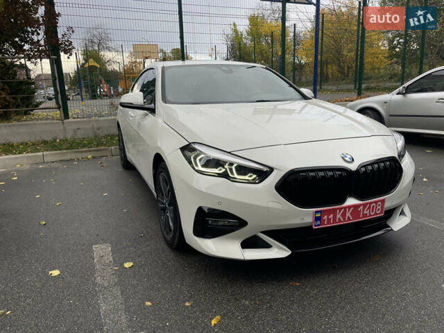 Білий БМВ 2 Series Gran Coupe, об'ємом двигуна 2 л та пробігом 22 тис. км за 25000 $, фото 2 на Automoto.ua