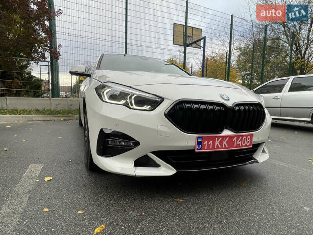 Білий БМВ 2 Series Gran Coupe, об'ємом двигуна 2 л та пробігом 22 тис. км за 25000 $, фото 5 на Automoto.ua