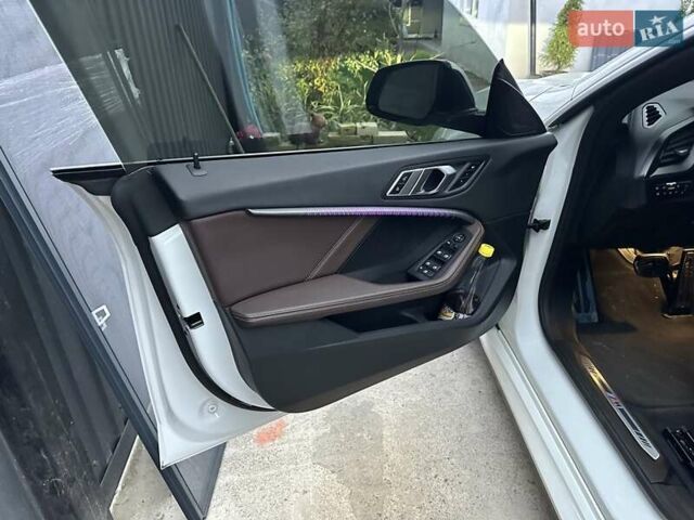 Белый БМВ 2 Series Gran Coupe, объемом двигателя 2 л и пробегом 48 тыс. км за 29999 $, фото 16 на Automoto.ua
