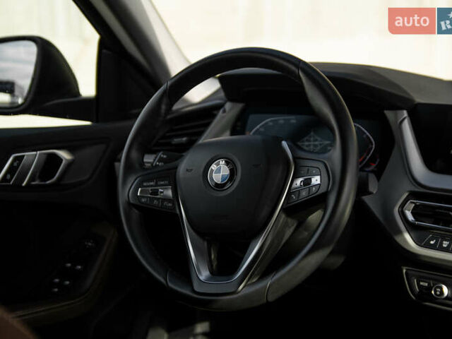 Черный БМВ 2 Series Gran Coupe, объемом двигателя 1.5 л и пробегом 40 тыс. км за 29000 $, фото 25 на Automoto.ua