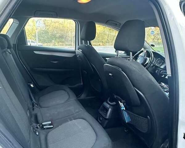 Білий БМВ 2 Series Gran Tourer, об'ємом двигуна 1.5 л та пробігом 247 тис. км за 10500 $, фото 15 на Automoto.ua