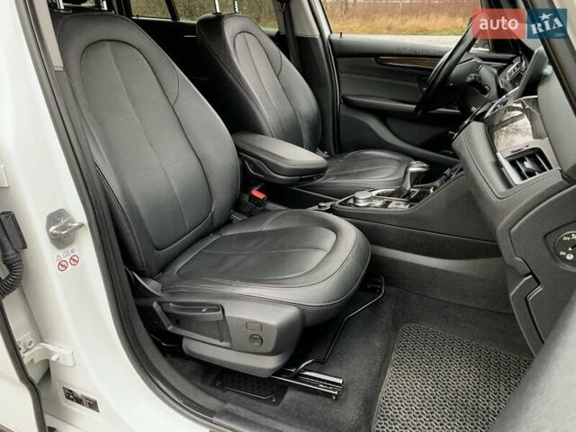 Білий БМВ 2 Series Gran Tourer, об'ємом двигуна 2 л та пробігом 271 тис. км за 17999 $, фото 39 на Automoto.ua