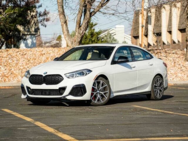 Белый БМВ 2 Series Gran Tourer, объемом двигателя 2 л и пробегом 30 тыс. км за 16900 $, фото 2 на Automoto.ua