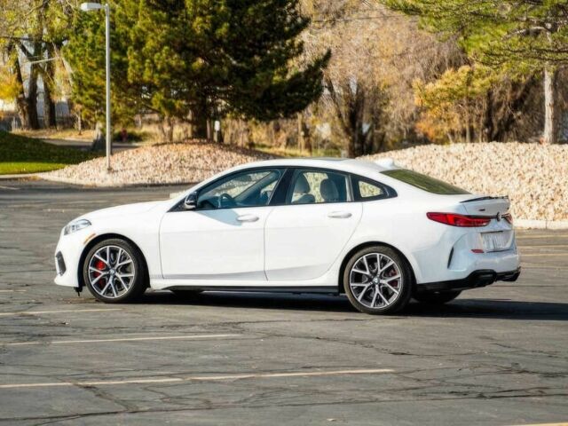 Белый БМВ 2 Series Gran Tourer, объемом двигателя 2 л и пробегом 30 тыс. км за 16900 $, фото 4 на Automoto.ua