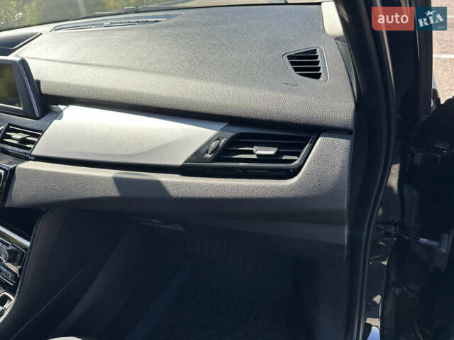 БМВ 2 Series Gran Tourer 2015 в Черновцах на Automoto.ua Черный БМВ 2 Series Gran Tourer, объемом двигателя 2 л и пробегом 238 тыс. км за 14200 $, фото 48 на Automoto.ua