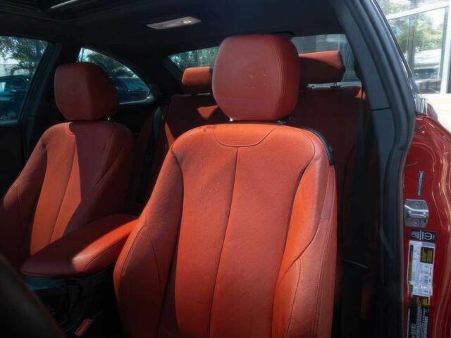 Красный БМВ 2 Series Gran Tourer, объемом двигателя 3 л и пробегом 80 тыс. км за 4560 $, фото 9 на Automoto.ua