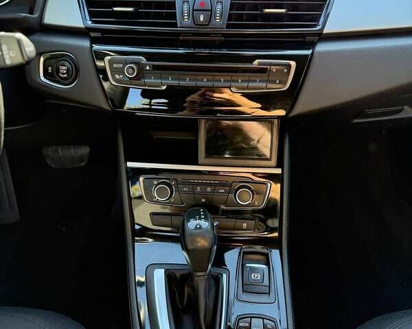 Серый БМВ 2 Series Gran Tourer, объемом двигателя 1.5 л и пробегом 234 тыс. км за 12600 $, фото 9 на Automoto.ua