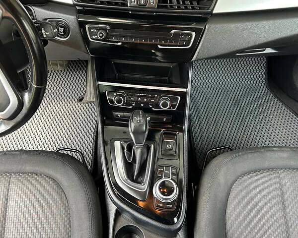 Серый БМВ 2 Series Gran Tourer, объемом двигателя 2 л и пробегом 255 тыс. км за 15500 $, фото 25 на Automoto.ua