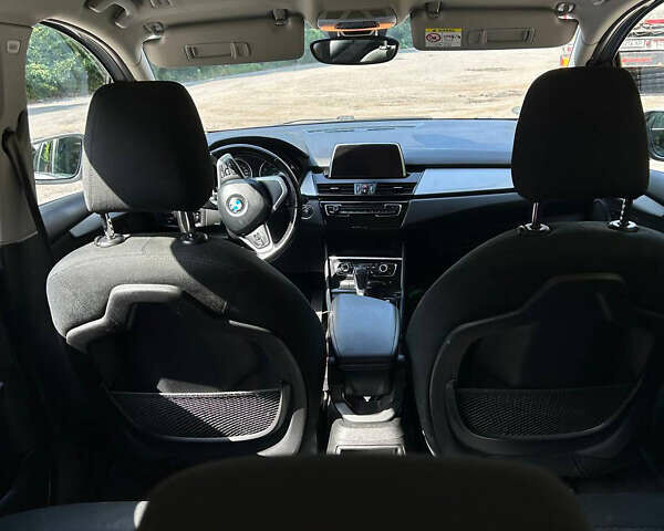 Серый БМВ 2 Series Gran Tourer, объемом двигателя 2 л и пробегом 255 тыс. км за 15500 $, фото 18 на Automoto.ua