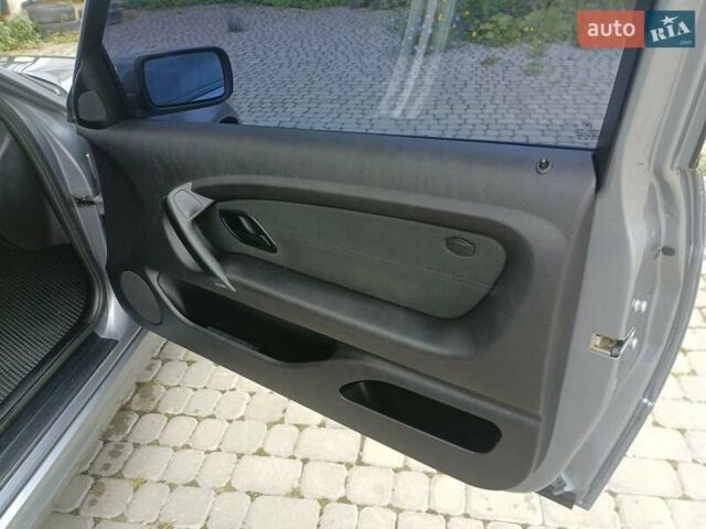 Серый БМВ 3 Series Coupe, объемом двигателя 1.8 л и пробегом 200 тыс. км за 4200 $, фото 3 на Automoto.ua