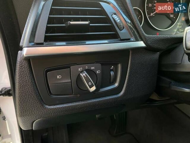 БМВ 3 Серія ГТ 2013 у Львові на Automoto.ua Білий БМВ 3 Серія ГТ, об'ємом двигуна 2 л та пробігом 205 тис. км за 12800 $, фото 12 на Automoto.ua