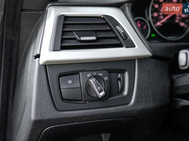 Білий БМВ 3 Серія ГТ, об'ємом двигуна 2 л та пробігом 172 тис. км за 17200 $, фото 24 на Automoto.ua