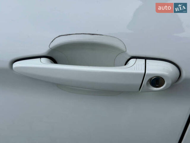 Білий БМВ 3 Серія ГТ, об'ємом двигуна 2 л та пробігом 185 тис. км за 14700 $, фото 11 на Automoto.ua