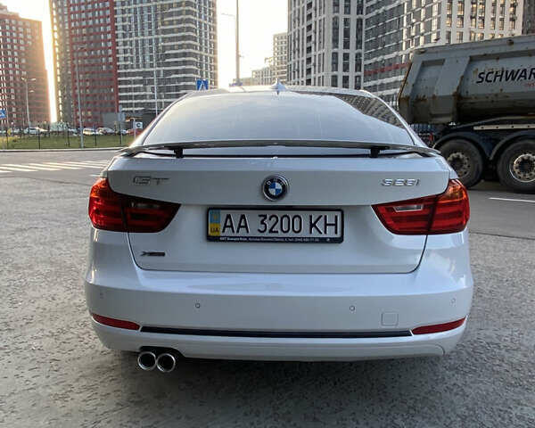 Білий БМВ 3 Серія ГТ, об'ємом двигуна 2 л та пробігом 180 тис. км за 14900 $, фото 3 на Automoto.ua