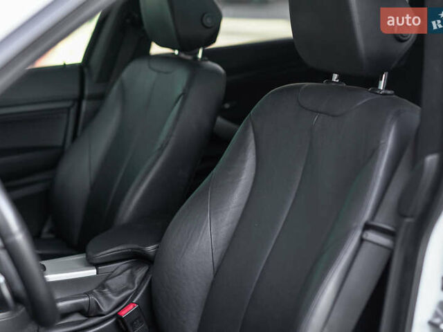 Білий БМВ 3 Серія ГТ, об'ємом двигуна 2 л та пробігом 172 тис. км за 17200 $, фото 30 на Automoto.ua