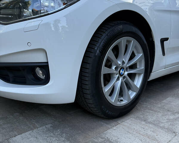 Белый БМВ 3 Серия ГТ, объемом двигателя 2 л и пробегом 210 тыс. км за 17000 $, фото 4 на Automoto.ua