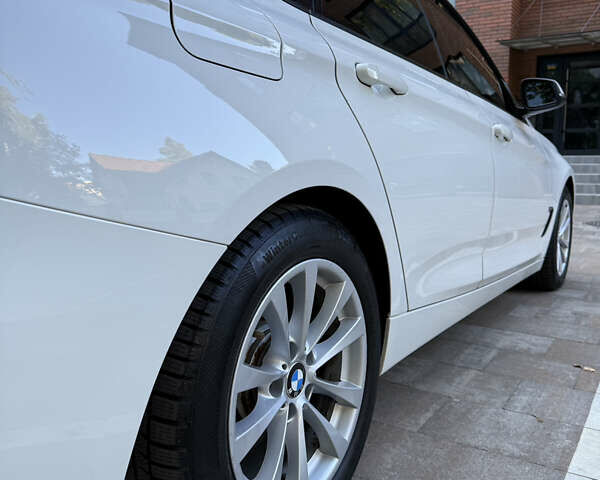 Белый БМВ 3 Серия ГТ, объемом двигателя 2 л и пробегом 210 тыс. км за 17000 $, фото 13 на Automoto.ua