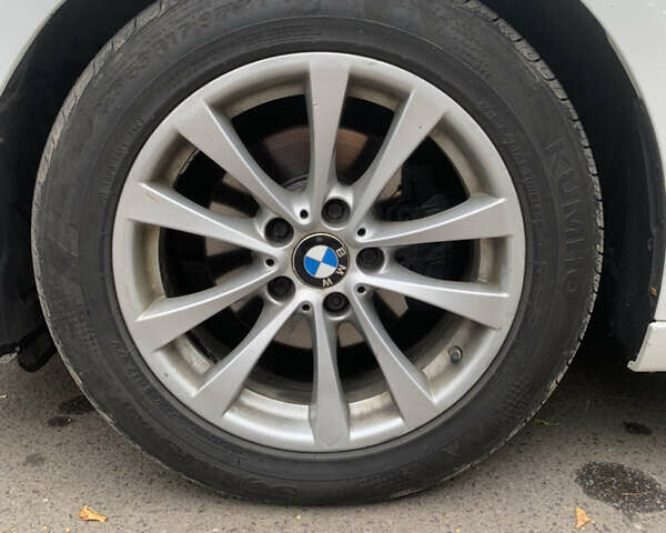 Білий БМВ 3 Серія ГТ, об'ємом двигуна 2 л та пробігом 165 тис. км за 19500 $, фото 10 на Automoto.ua