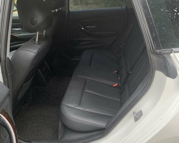 Білий БМВ 3 Серія ГТ, об'ємом двигуна 2 л та пробігом 165 тис. км за 19500 $, фото 17 на Automoto.ua