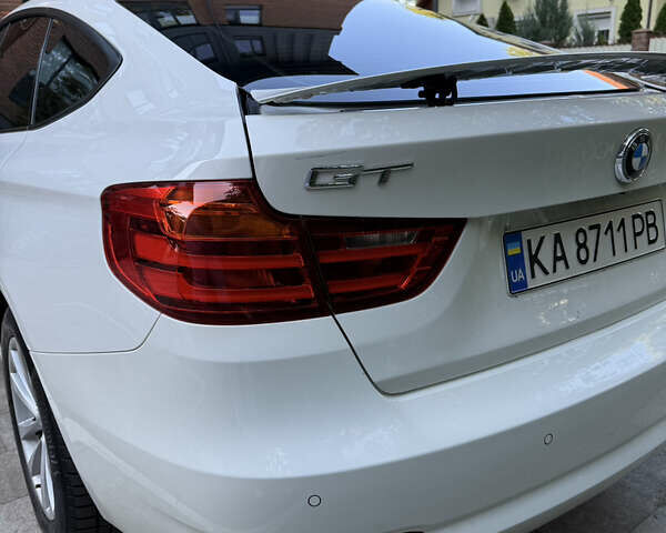 Белый БМВ 3 Серия ГТ, объемом двигателя 2 л и пробегом 210 тыс. км за 17000 $, фото 9 на Automoto.ua